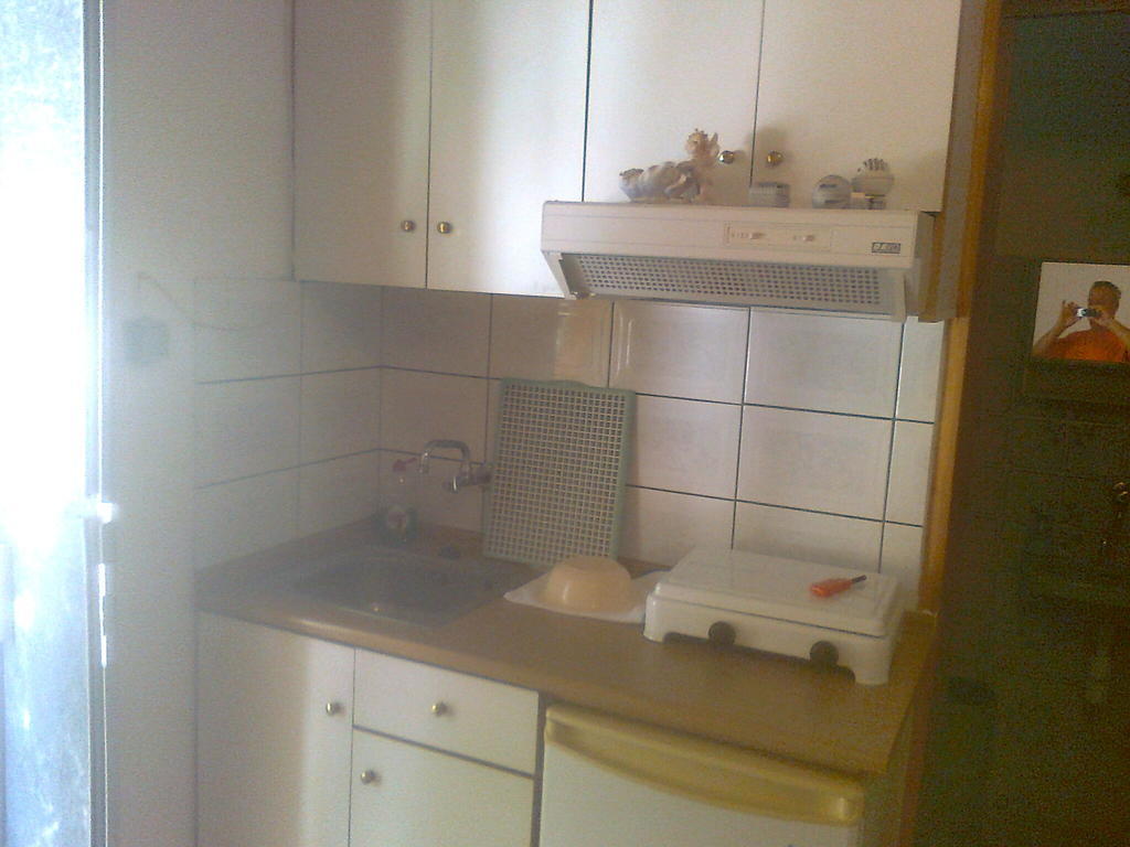 House Mantesos Apartment Koinira Room photo